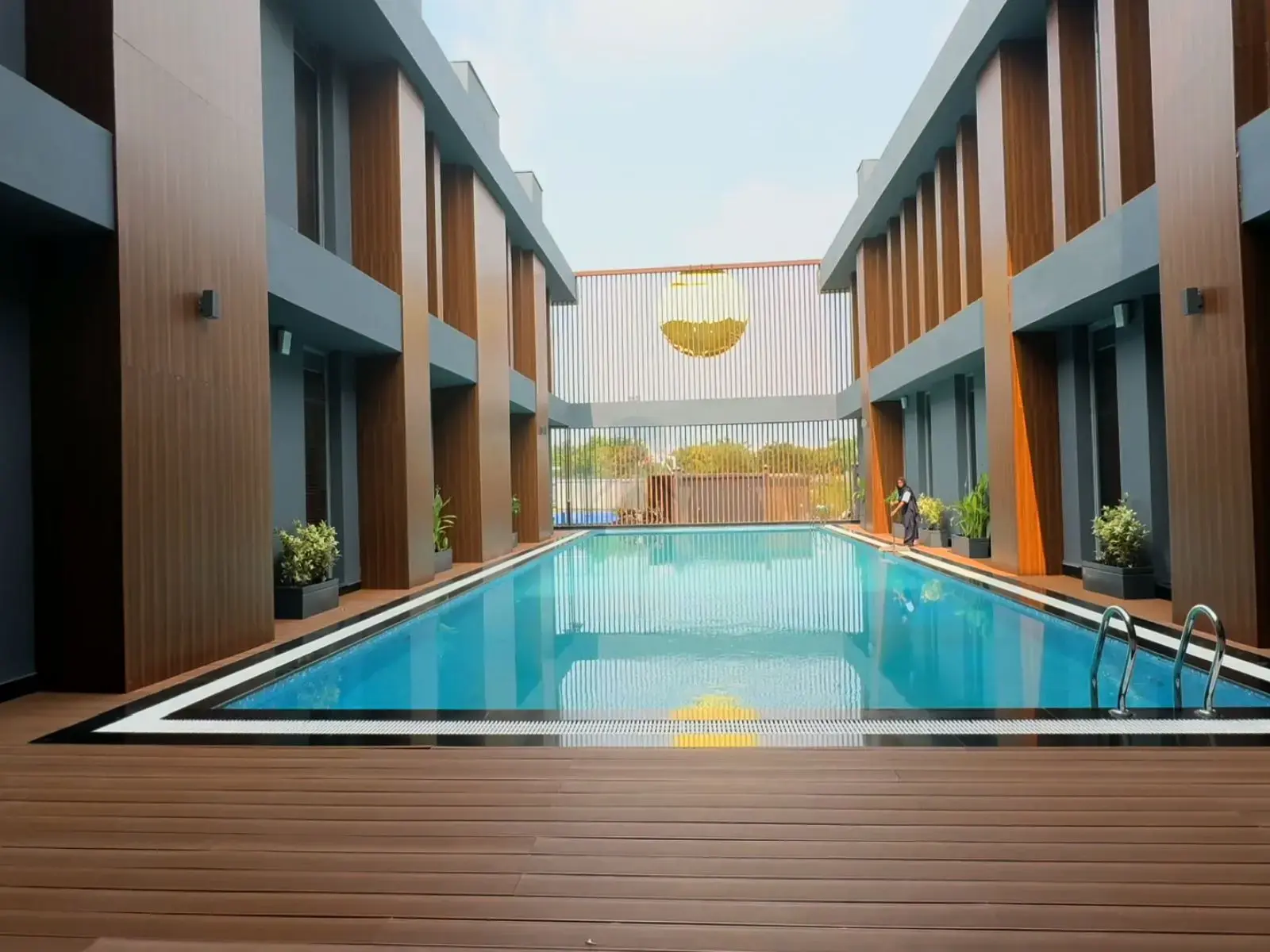 Greenbay The Monarque Greenbay The Monarque